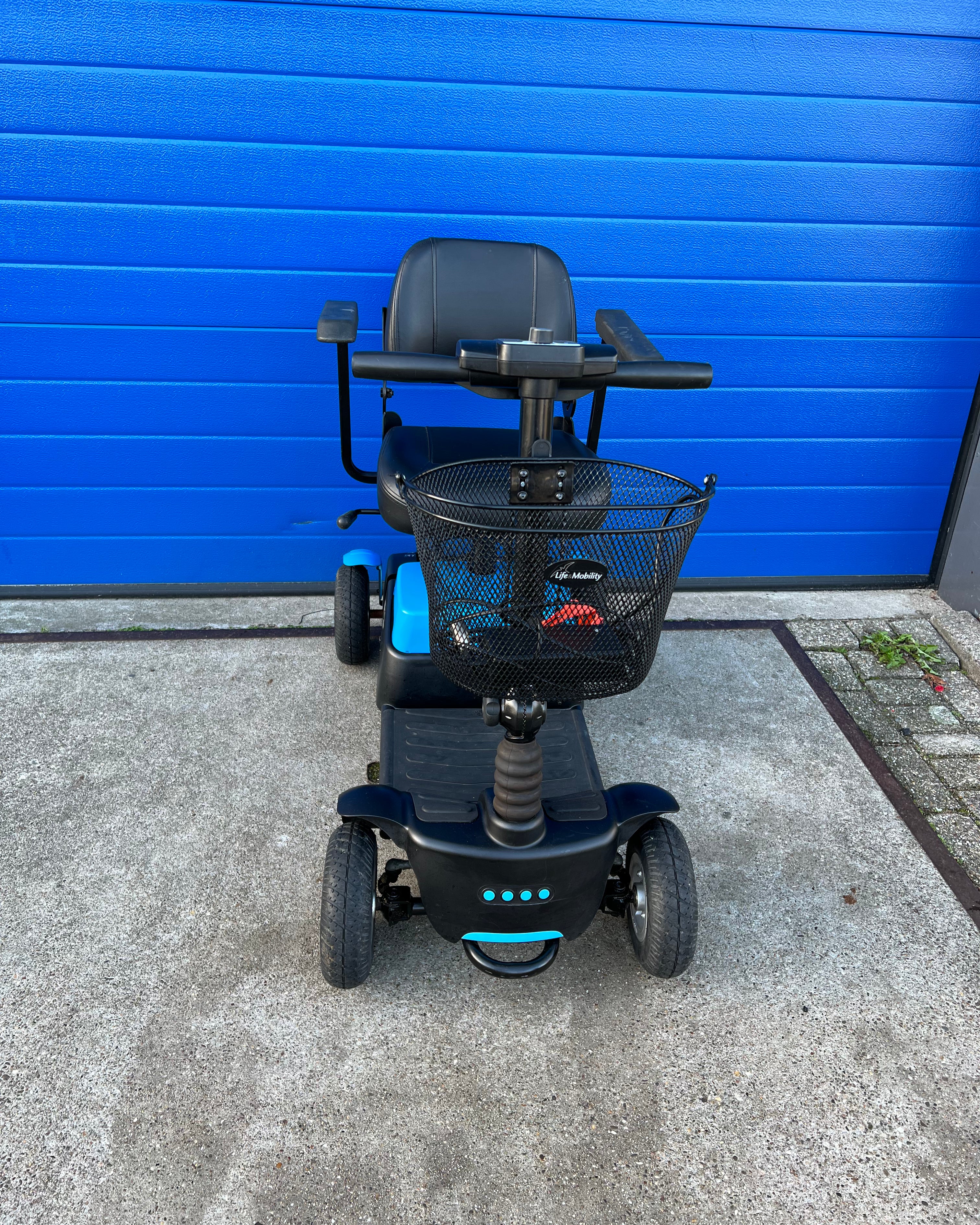 Opvouwbare scootmobiel Life en Mobility Vivo - TotaalThuisZorg