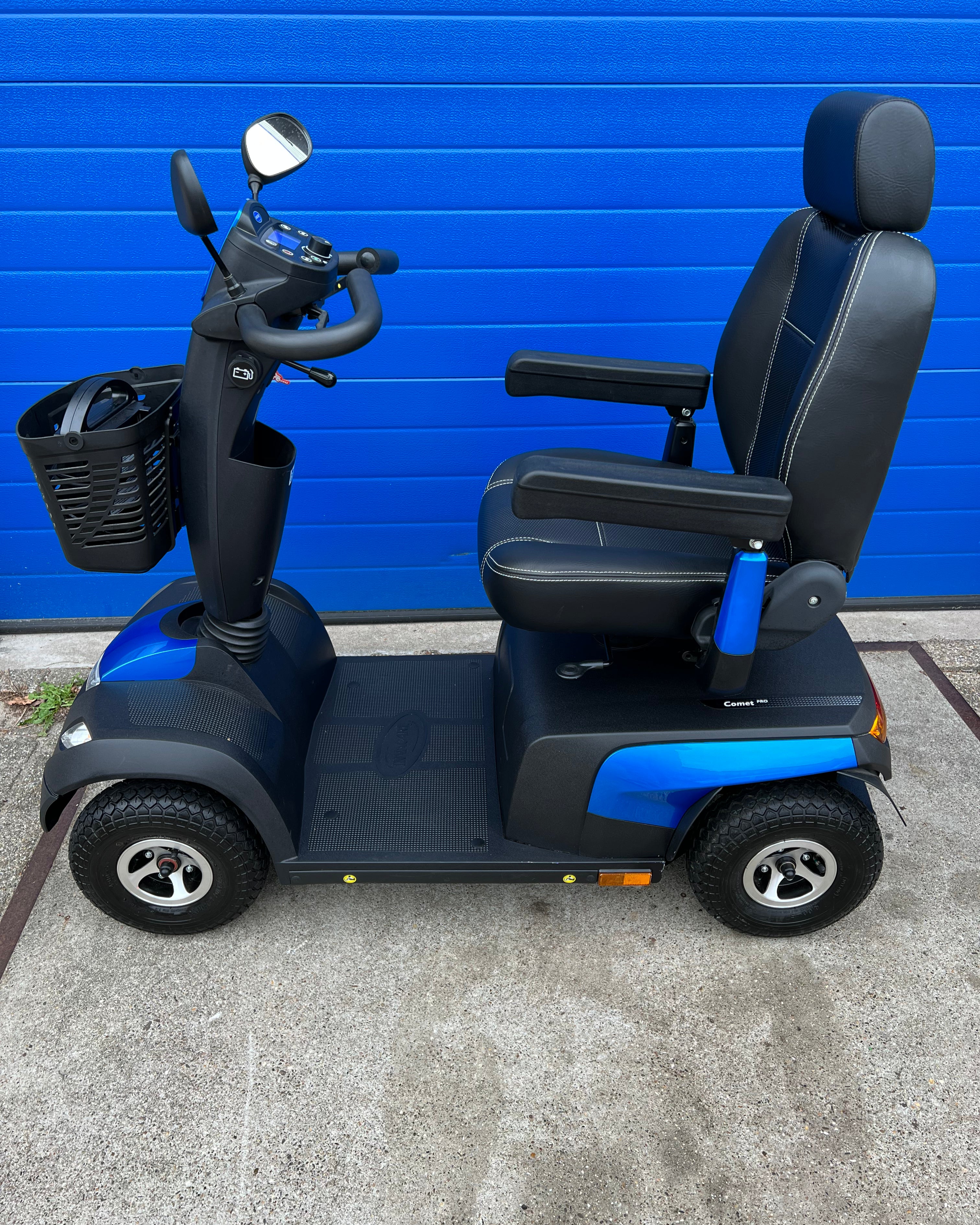 Scootmobiel Invacare Comet Pro 1 KM!!!! - TotaalThuisZorg