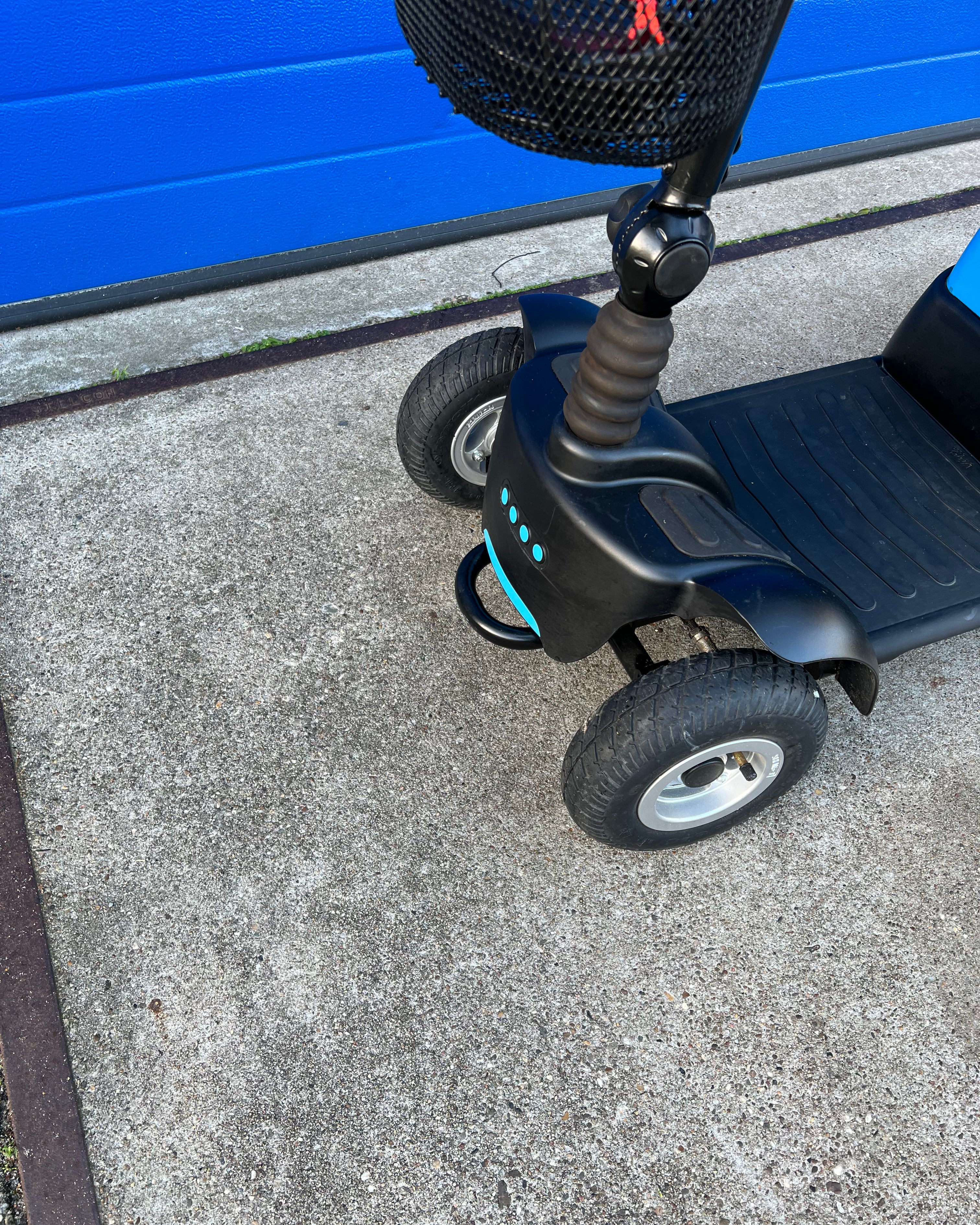 Opvouwbare scootmobiel Life en Mobility Vivo - TotaalThuisZorg
