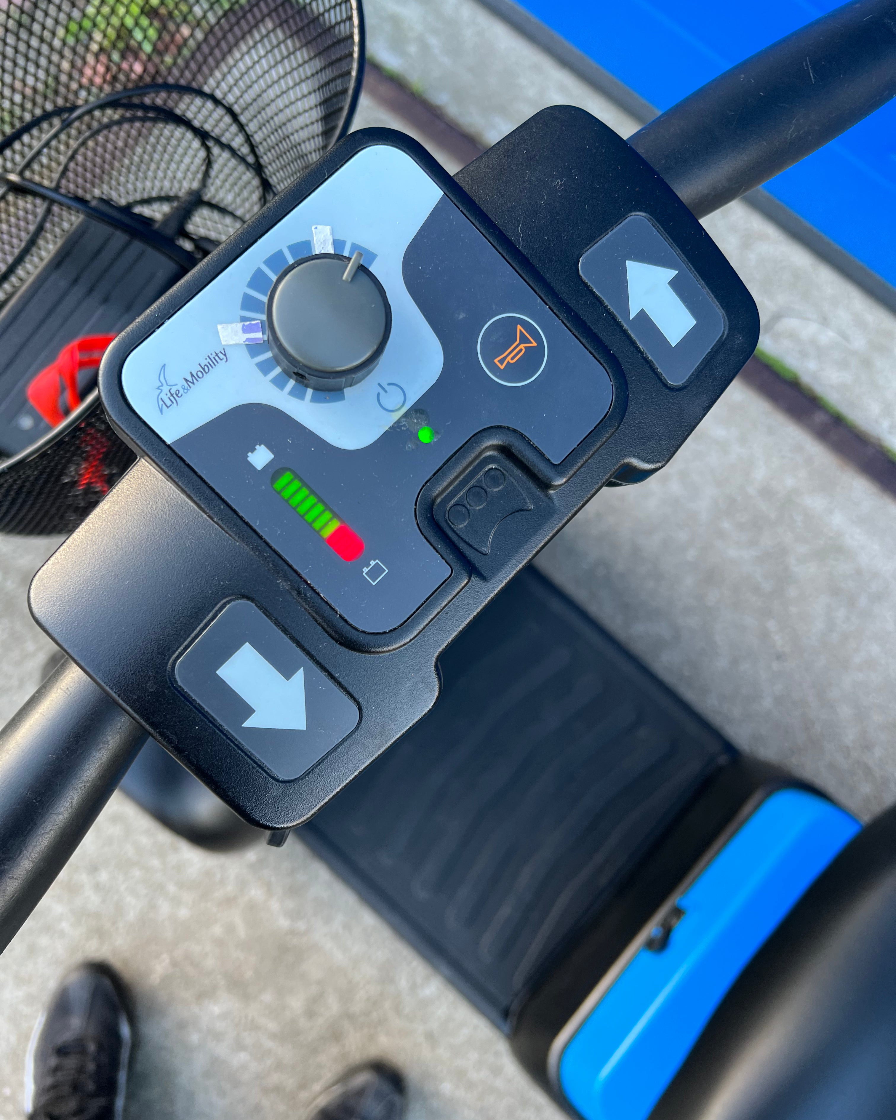 Opvouwbare scootmobiel Life en Mobility Vivo - TotaalThuisZorg