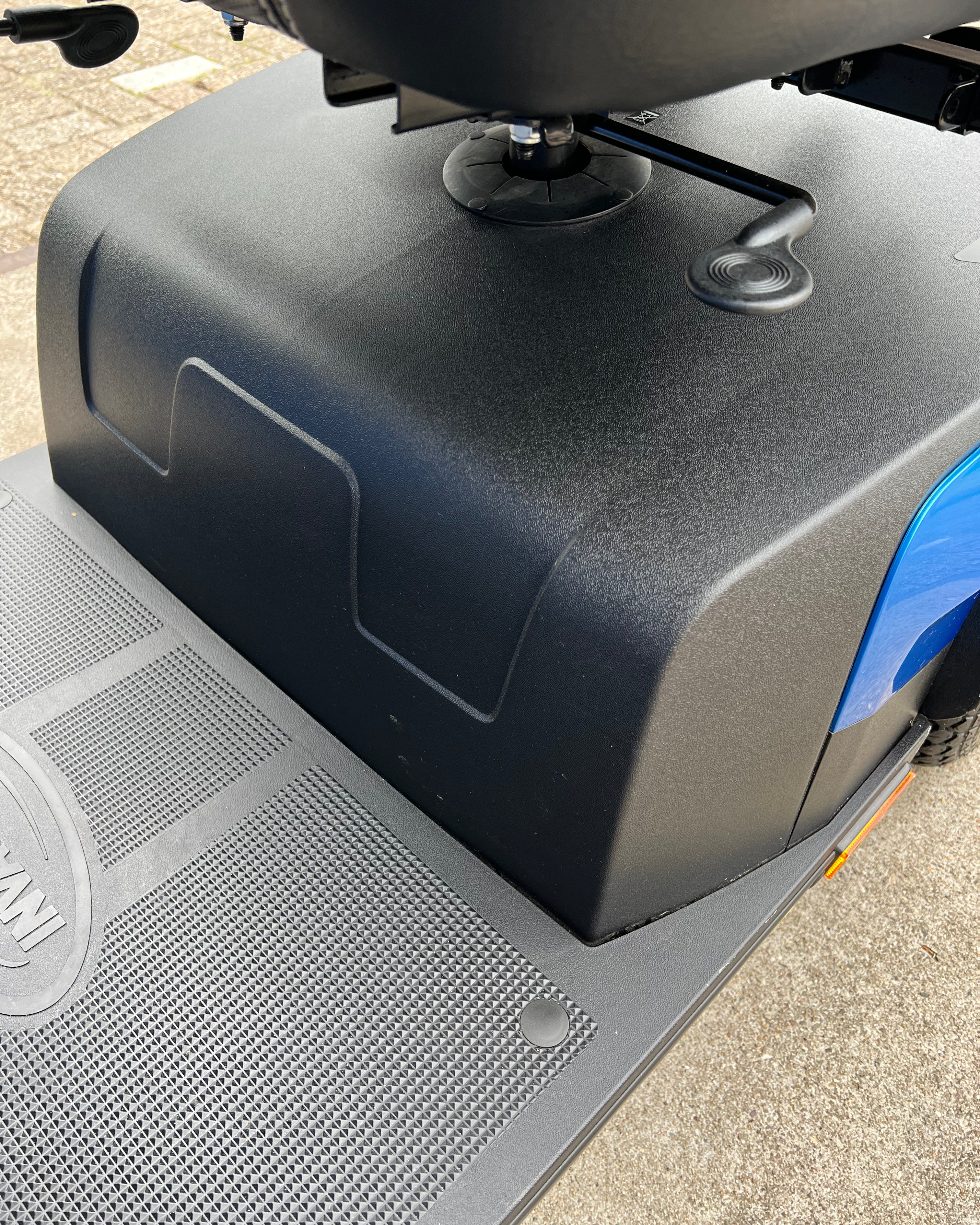 Scootmobiel Invacare Comet Pro 1 KM!!!! - TotaalThuisZorg