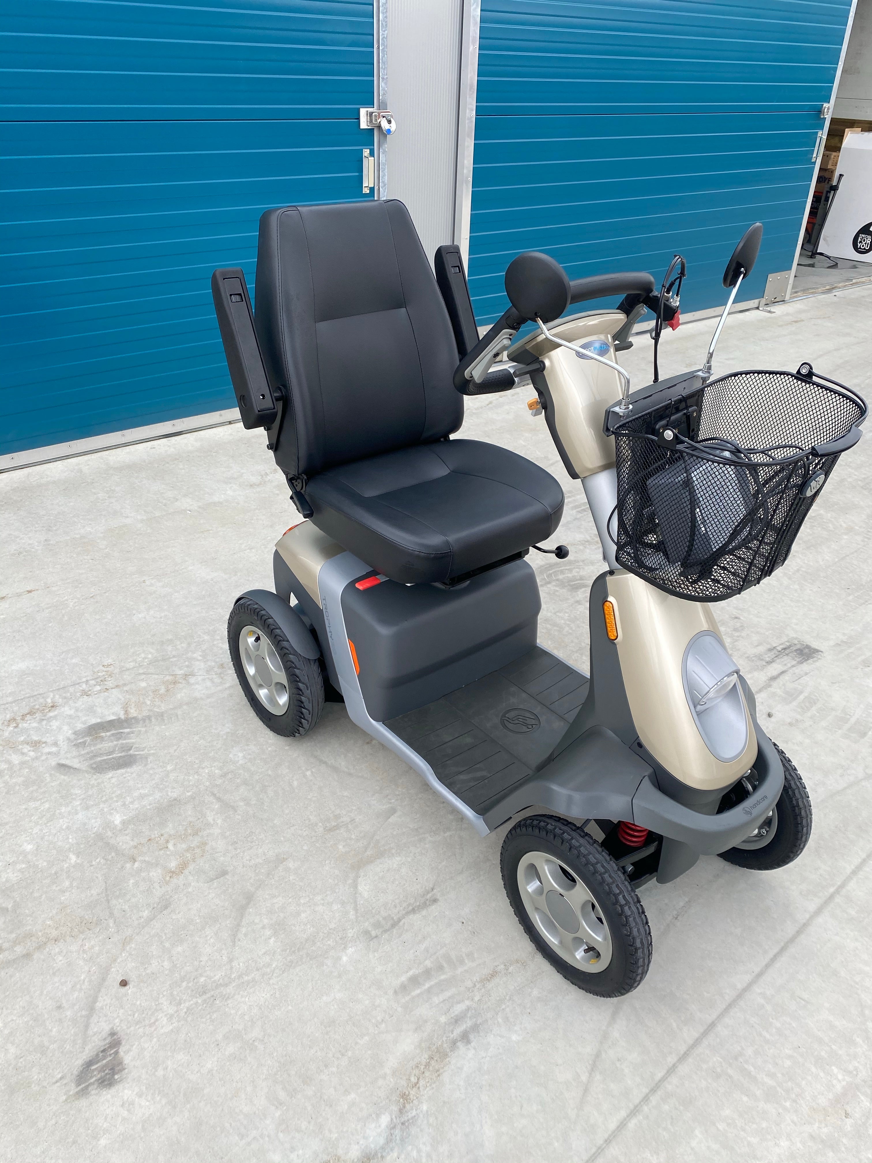 Handicare Trophy 20 met maar 30 km op te teller!!! - TotaalThuisZorg