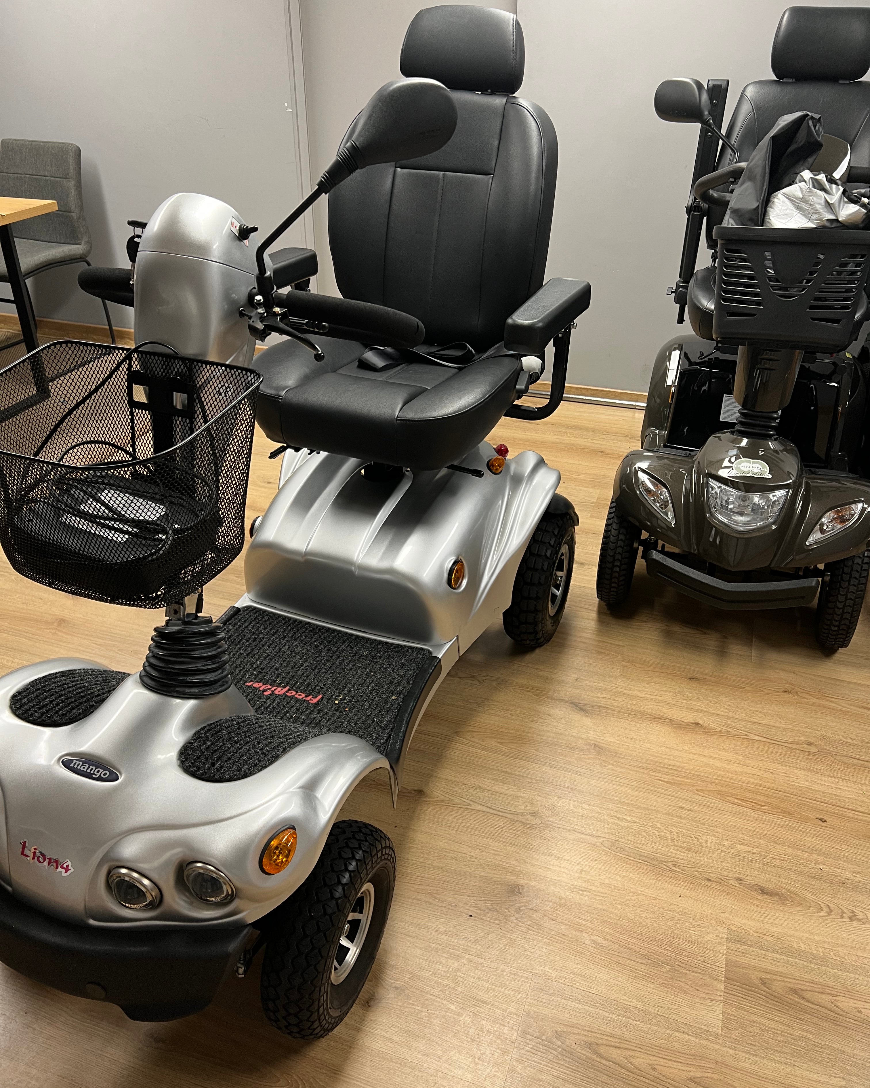 Scootmobiel Mango Lion 4 - TotaalThuisZorg