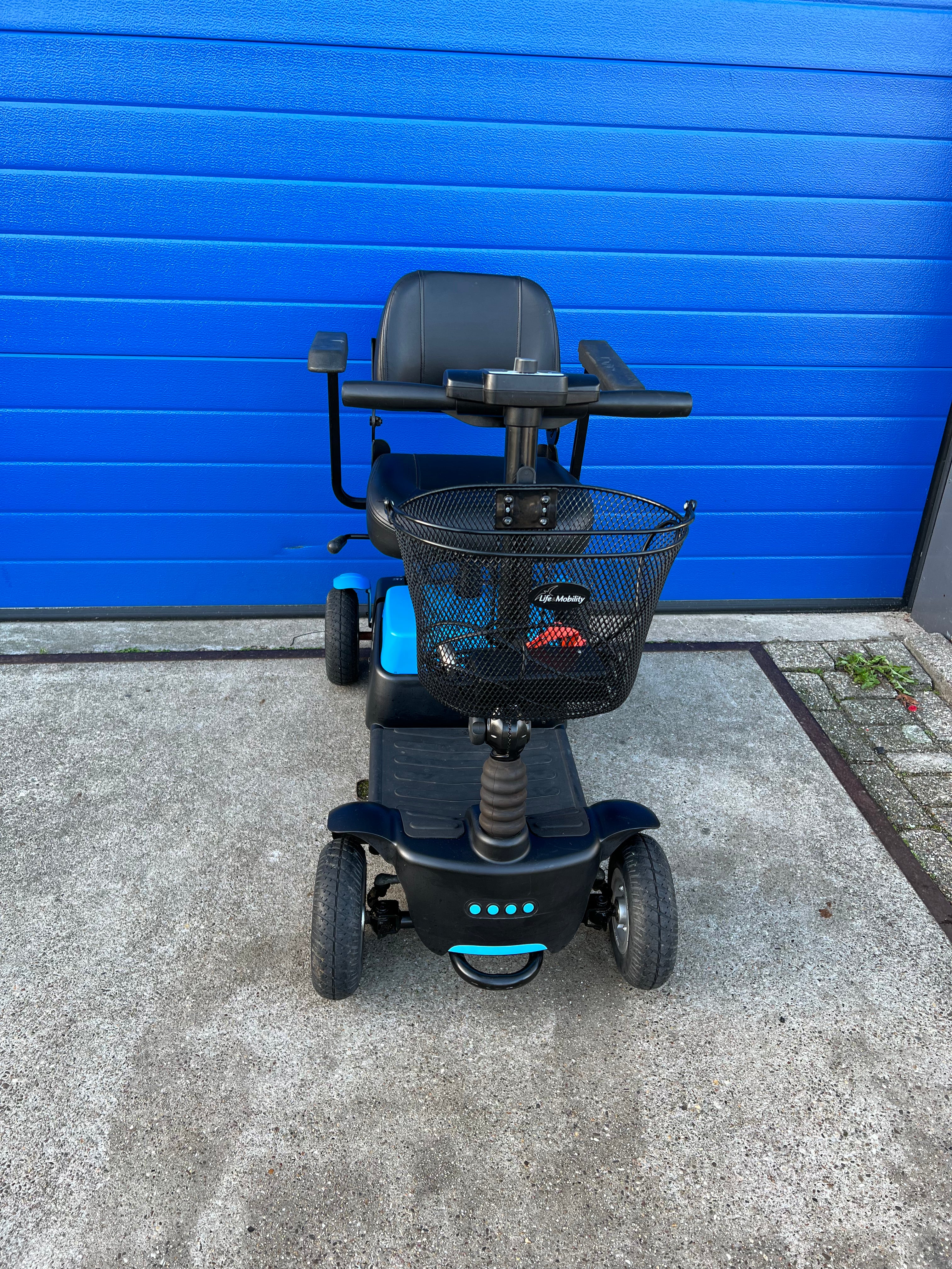 Opvouwbare scootmobiel Life en Mobility Vivo - TotaalThuisZorg