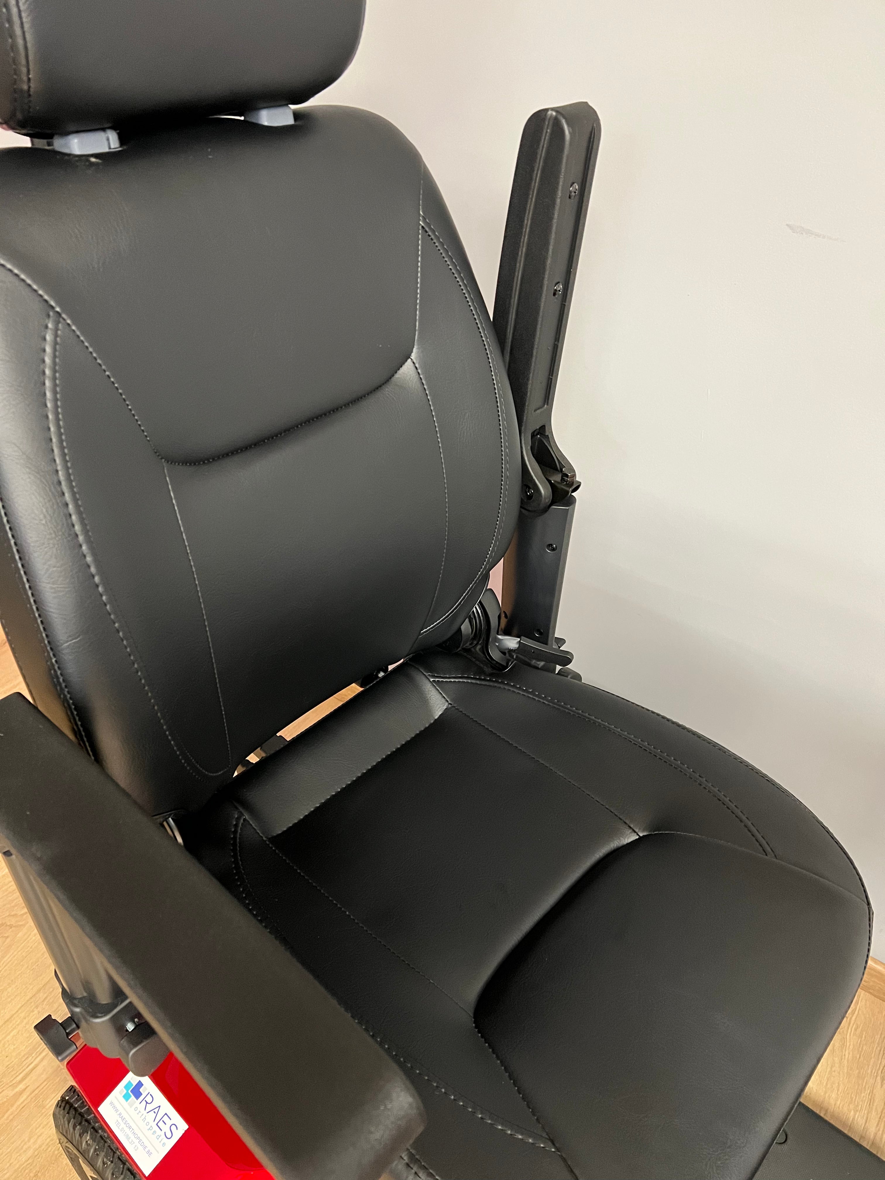 Scootmobiel Vermeiren Mercurius 4D (2022) - TotaalThuisZorg